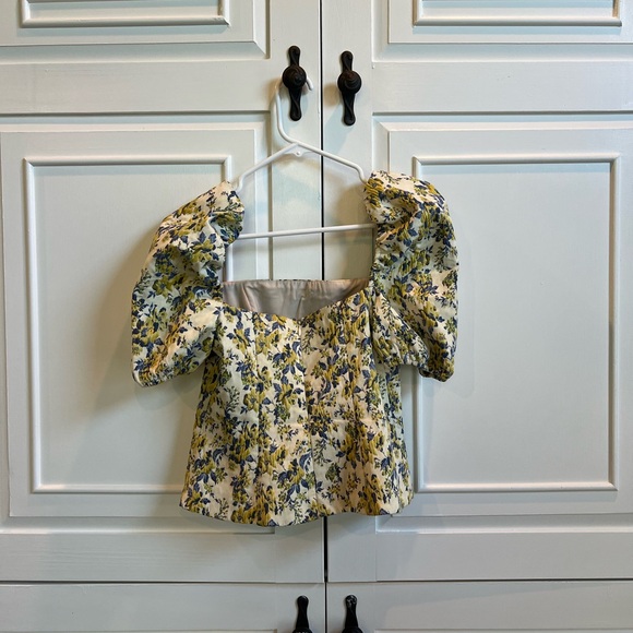 Lovers + Friends Yellow and Green Puff Sleeve Blouse - Picture 4 of 4